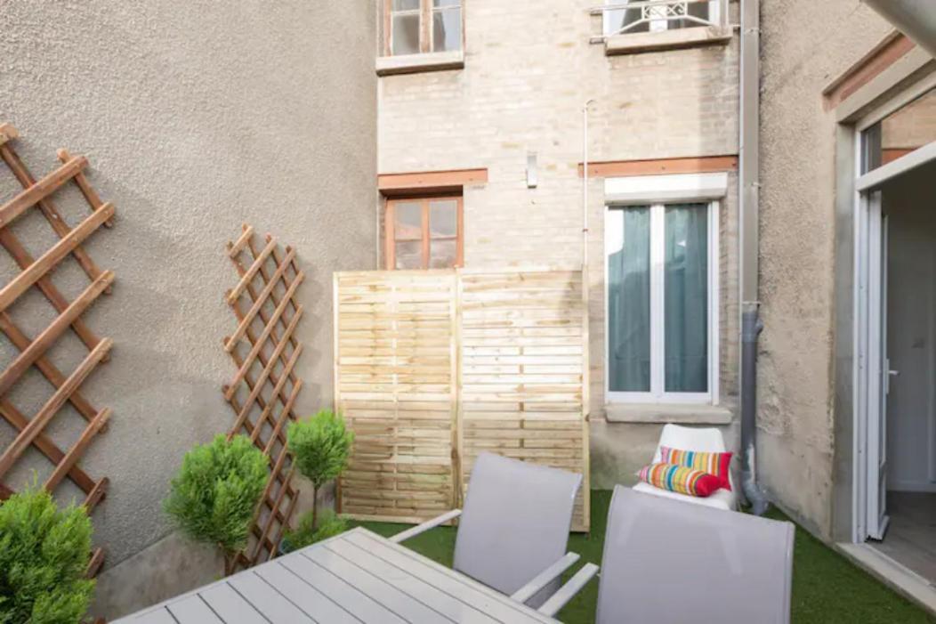 Suite Des Lilas - Terrasse Privee Реймс Екстериор снимка